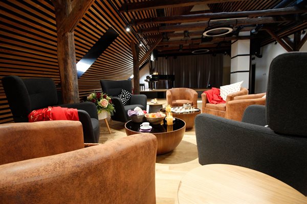 Slavnostní předání pamětních diplomů absolventům VU3V